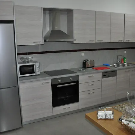 Daniel Luxury מלון דירות קלטוס