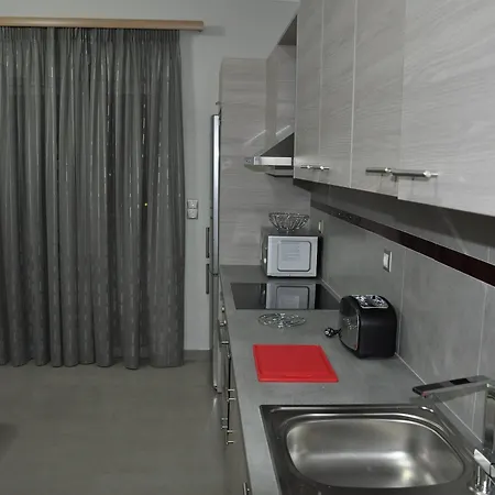 Daniel Luxury מלון דירות 4*